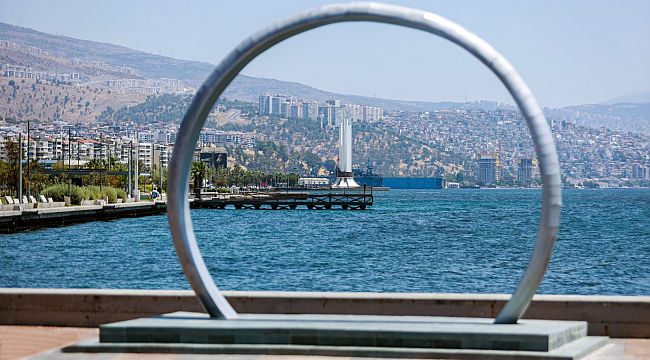 Simge yüzük Karşıyaka Nikah Sarayı'na geri döndü