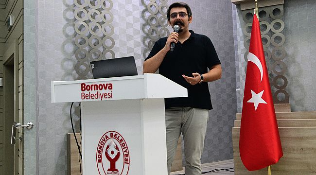 Bornova'da muhtarlara Kent Konseyi semineri