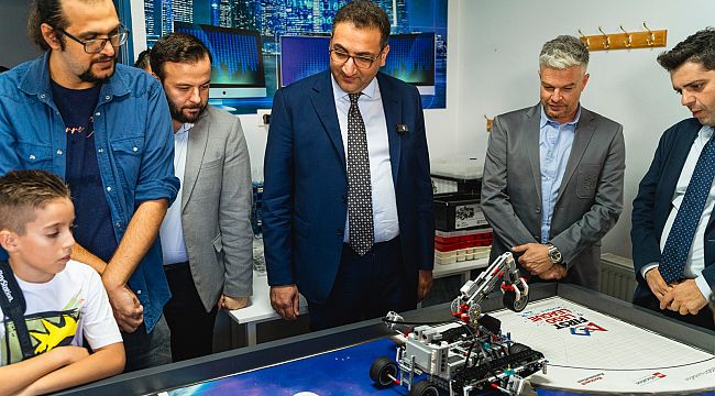 Balçovalı çocuklardan can kurtaracak robot