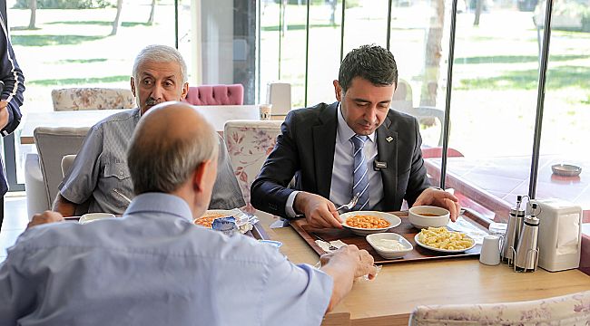 Bayraklı'da üçüncü kent lokantası açıldı