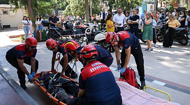 Bornova Belediyesi'nde yangın tatbikatı