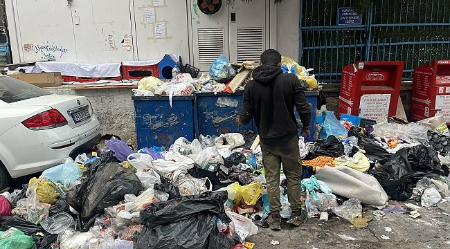 Buca'da İşçilerin iş bırakmasıyla çöp yığınları oluştu