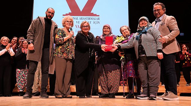 Büyükşehir'in Köy Tiyatroları'na TAKSAV'dan ödül