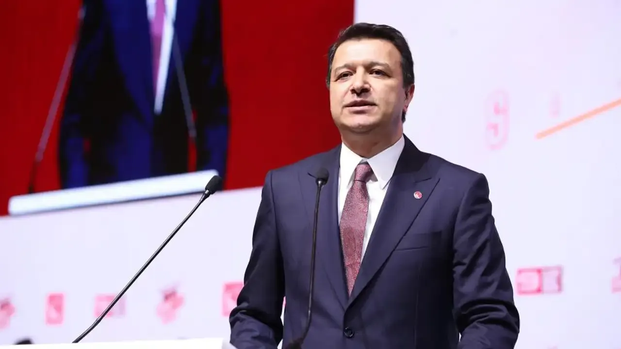 Saadet Partisi'nin yeni lideri Mahmut Arıkan oldu