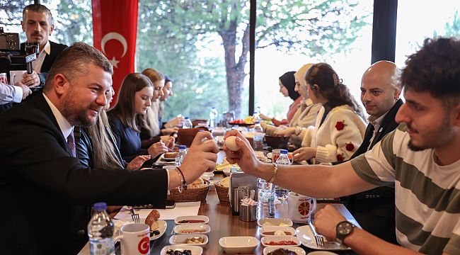  Buca Belediye Başkanı Görkem Duman: "Türkçe nefestir"