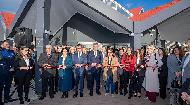 İzmir'e bir belediye kafesi daha: Smyrna Gastro Pub açıldı