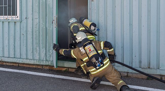 İzmir İtfaiyesi'nden baca, soba yangınları ve zehirlenmelere karşı uyarı