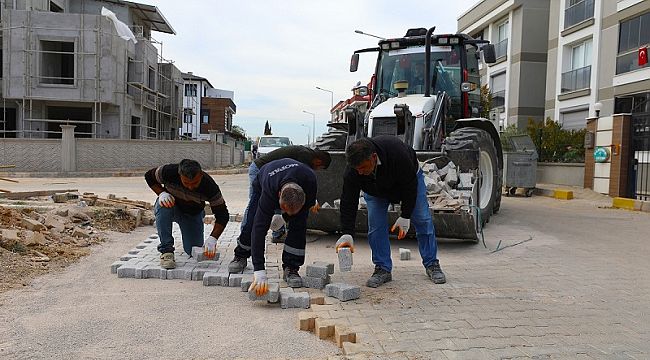 Menderes'te Yollar Yenileniyor