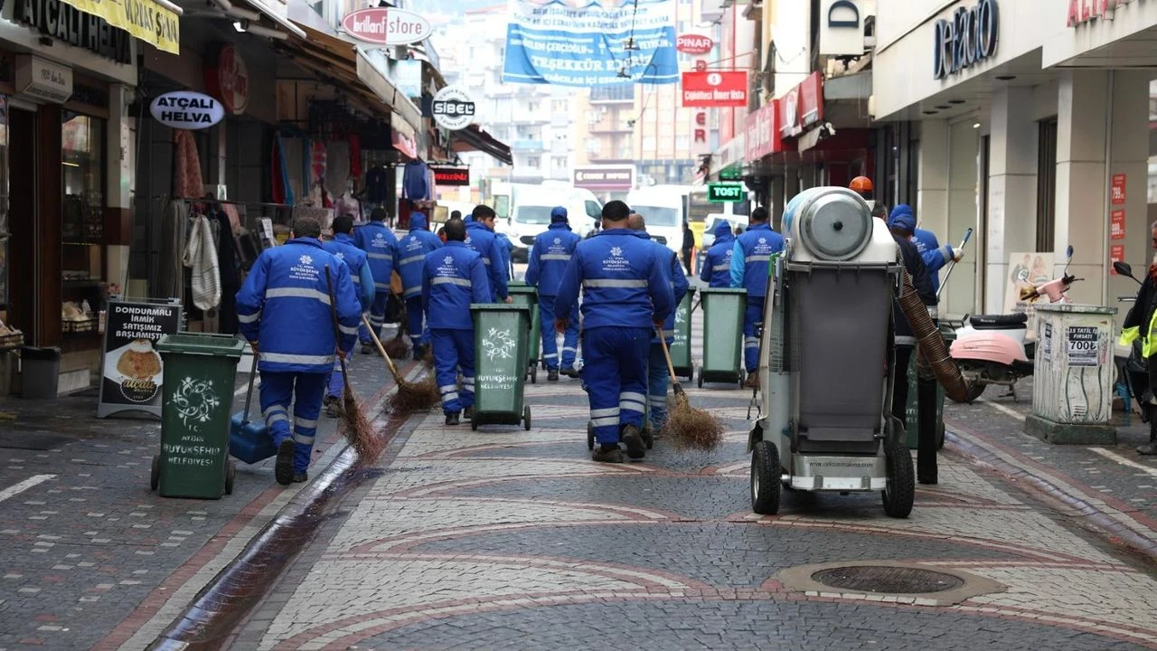 Başkan Çerçioğlu'ndan Efeler'de çevre seferberliği