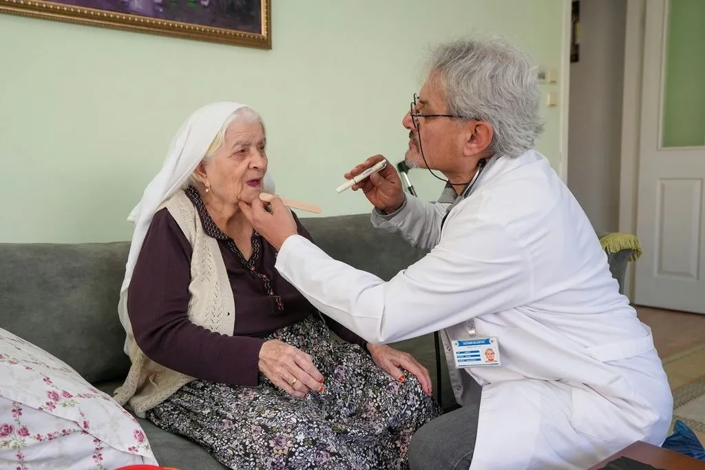 Gaziemir Belediyesi sağlık hizmetleriyle fark yaratıyor