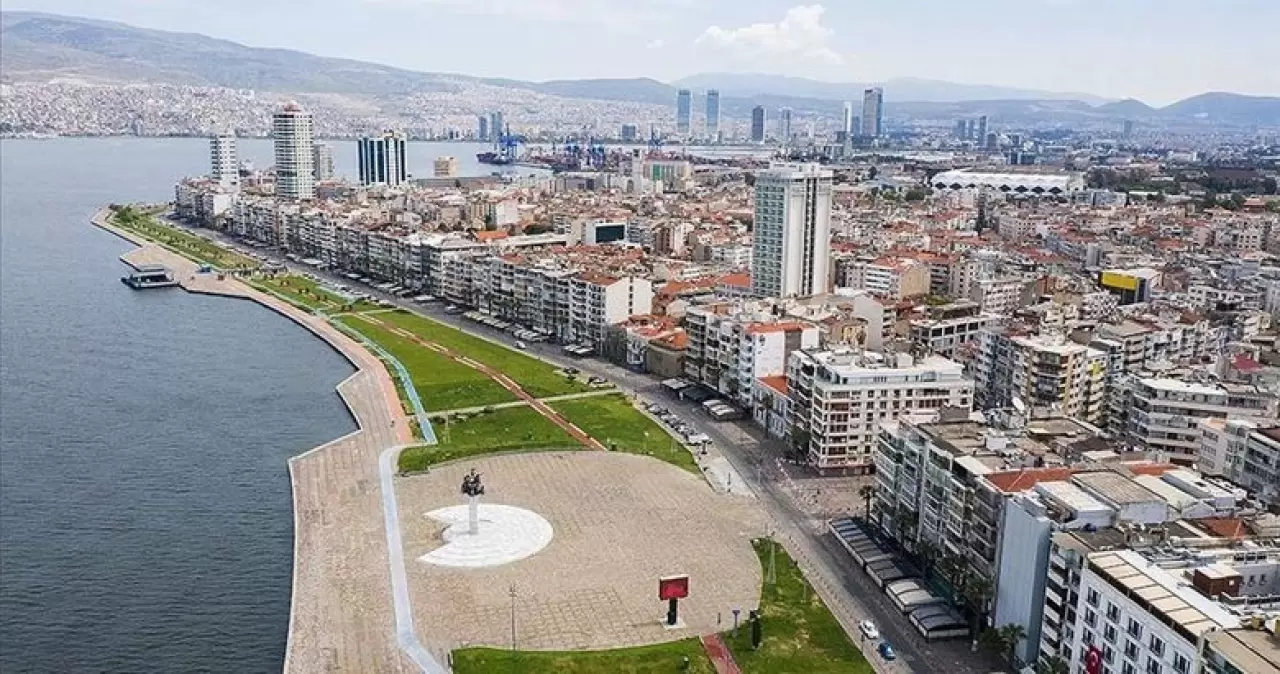 İzmir'de 2024'te konut satışı yüzde 22,8 arttı