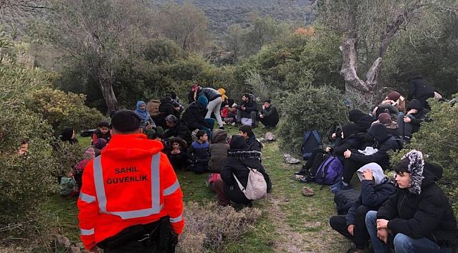 İzmir'de Sahil Güvenlik'ten göçmen mesaisi