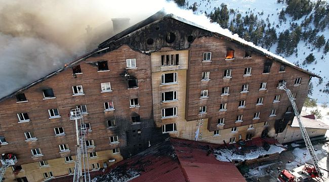 Kayak Merkezinde otel yangını: 66 ölü