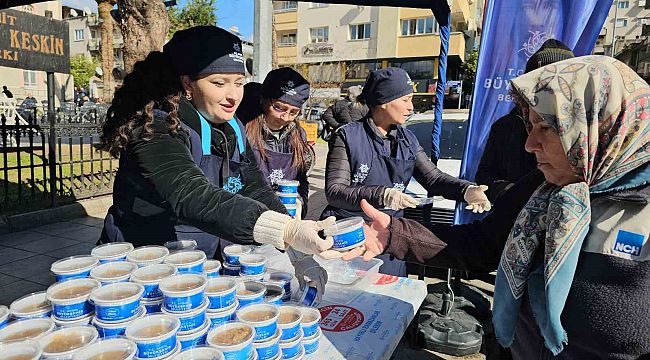 Aydın Büyükşehir, 6 Şubat'ın yıldönümünde helva hayrı yaptı