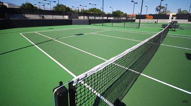 Güzelbahçe Belediyesi'nden tenis kortu ihalesi