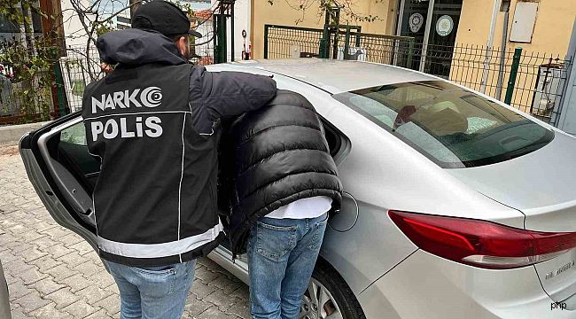 İzmir'de uyuşturucu operasyonu