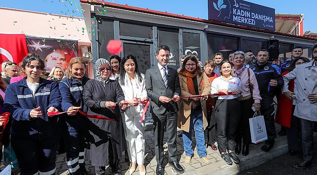 Bayraklı'da kadın danışma merkezi açıldı