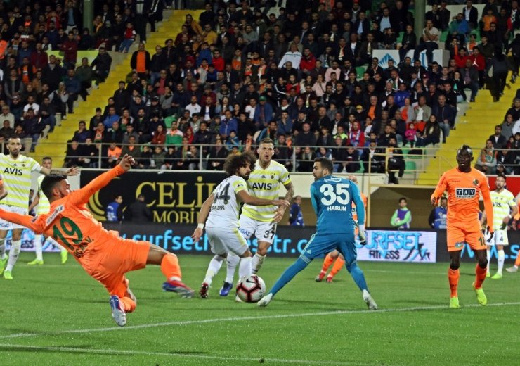 Süper Lig: Alanyaspor: 1 - Fenerbahçe: 0