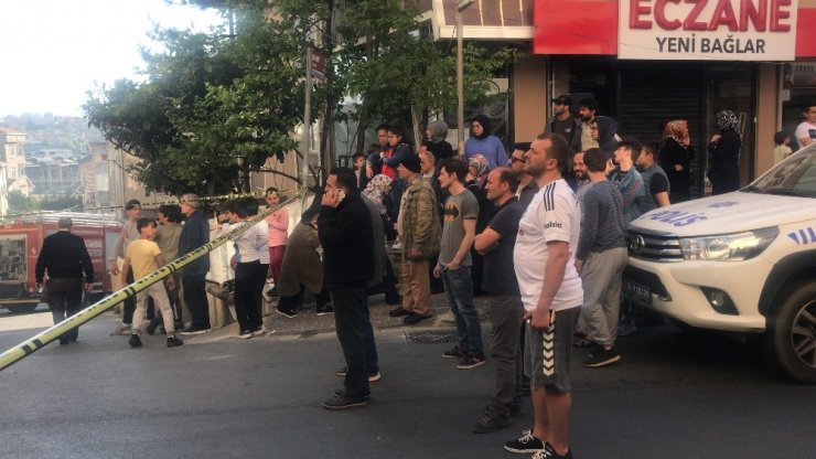 İstanbul’da korku dolu anlar: 20 kişi yangında mahsur kaldı