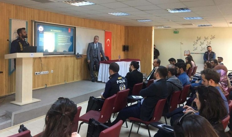 Ölüm tuzağı Mavi Balina'ya karşı öğretmenlere eğitim başladı