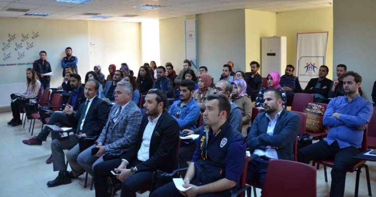 Ölüm tuzağı Mavi Balina'ya karşı öğretmenlere eğitim başladı