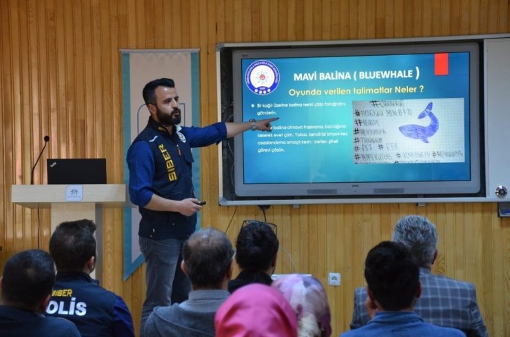 Ölüm tuzağı Mavi Balina'ya karşı öğretmenlere eğitim başladı