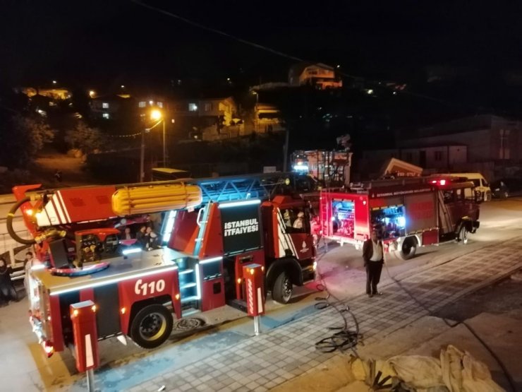 Alevlerin arasında kalan 2 aylık bebek kurtarıldı