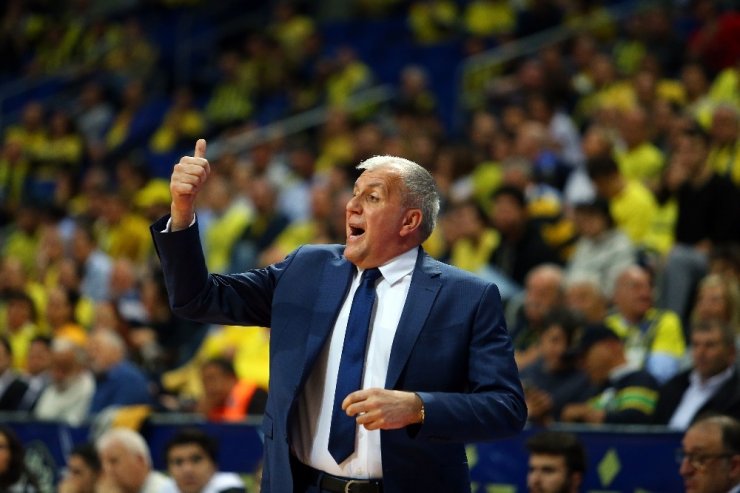 Fenerbahçe Beko, Galatasaray'a 23 sayı fark attı