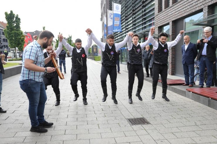 Kardeş şehir Dortmund’da Trabzon Meydanı açıldı