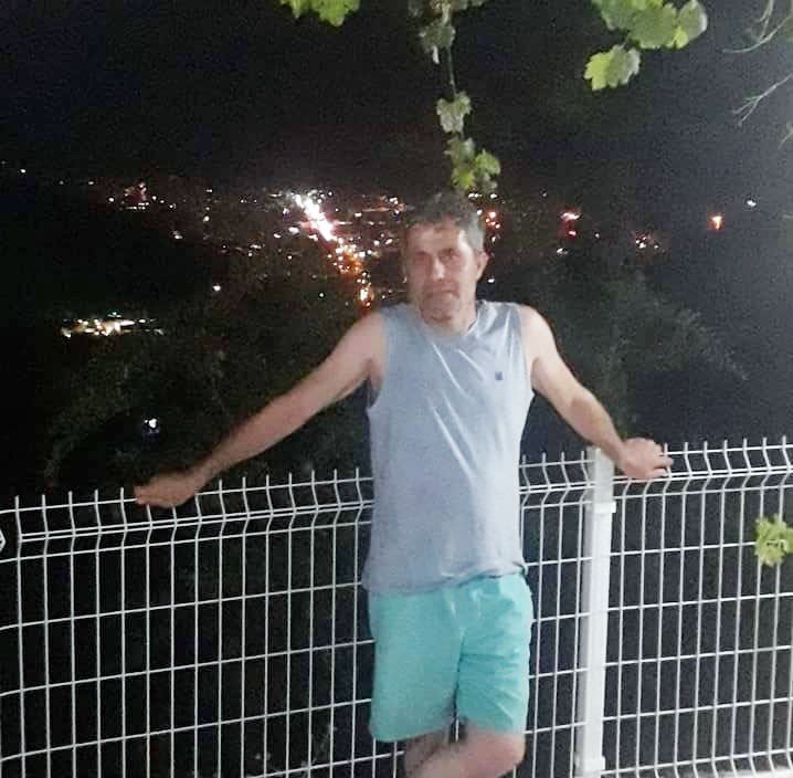 Arabasını ateşe verip- kendisini köprüden attı