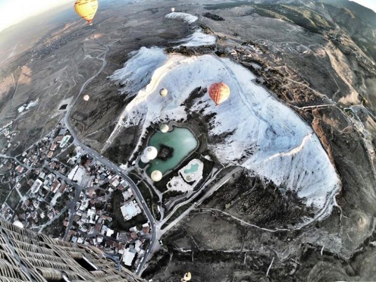 Pamukkale’de hedef yıllık 40 bin yamaç paraşütü hedefleniyor