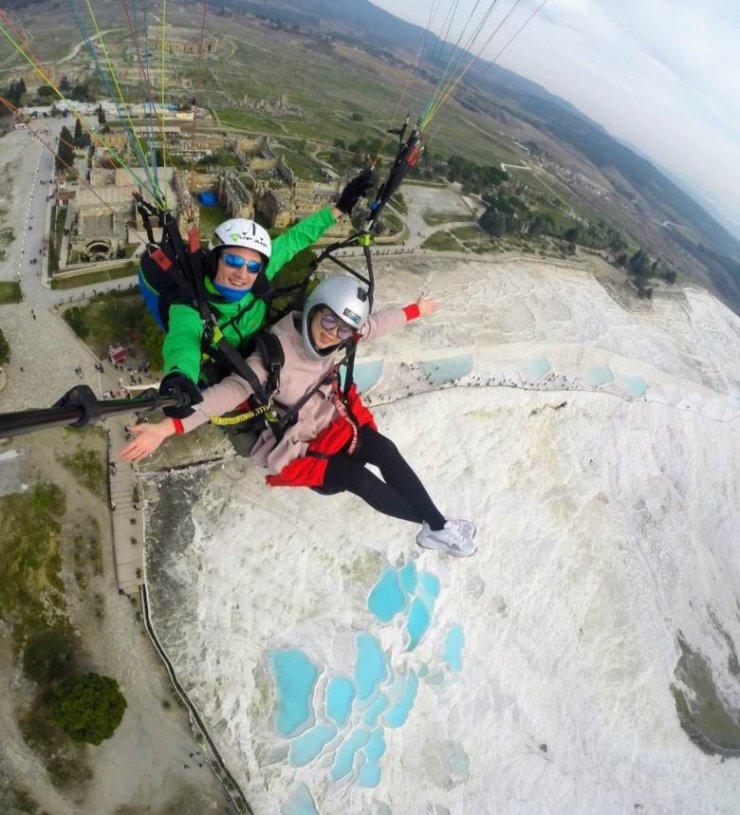 Pamukkale’de hedef yıllık 40 bin yamaç paraşütü hedefleniyor