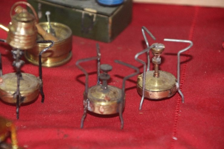 Filistinli sanatçı İsrail mermileri sanat eserlerinde