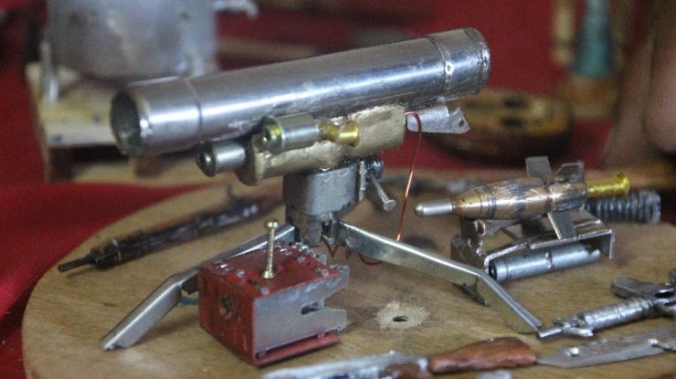 Filistinli sanatçı İsrail mermileri sanat eserlerinde