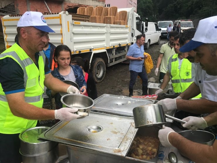 Trabzon vatandaşları ard arda uyarıldı: Yüksek kesimlere çıkın!
