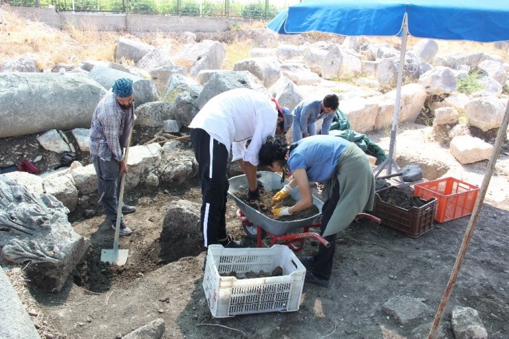 Soli Pompeiopolis’in tarihi gün yüzüne çıkarılıyor