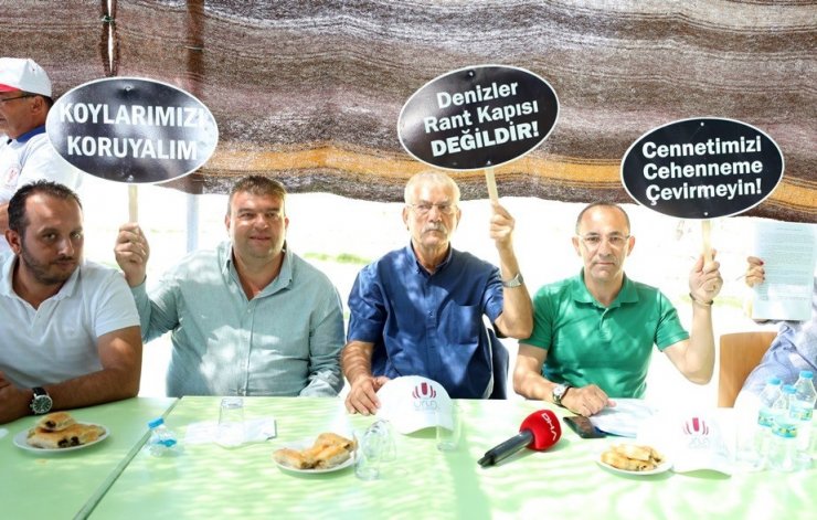 'Orkinos çiftliklerine hayır' eylemi, karadan ve denizden desteklendi