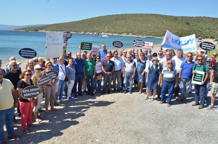 'Orkinos çiftliklerine hayır' eylemi, karadan ve denizden desteklendi