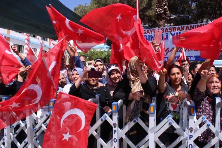 Erdoğan, Yıldırım ve öğrenci arasında esprili diyalog