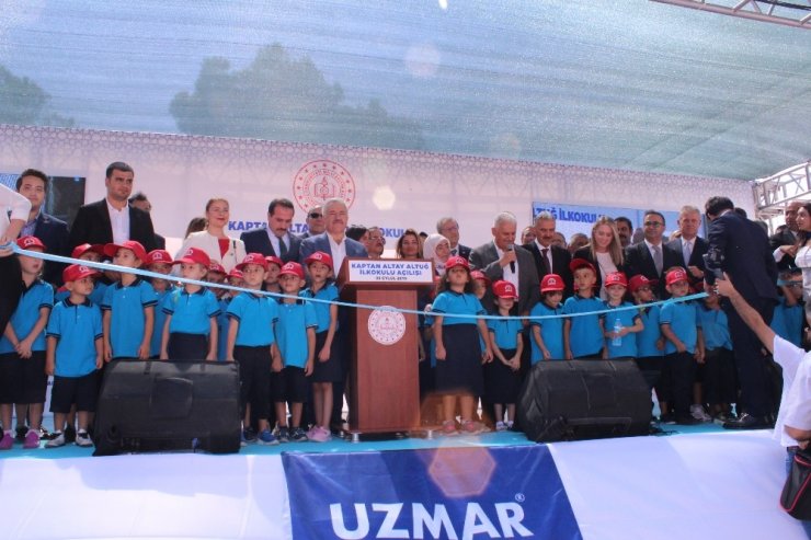 Erdoğan, Yıldırım ve öğrenci arasında esprili diyalog