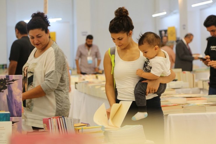 Maltepe Kitap Fuarı kapılarını açtı