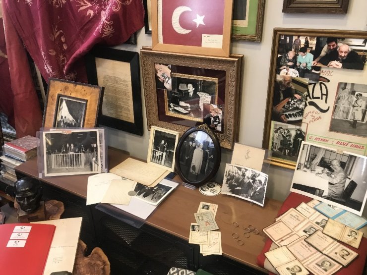Türk demokrasi tarihini utanç vesikaları görüntülendi