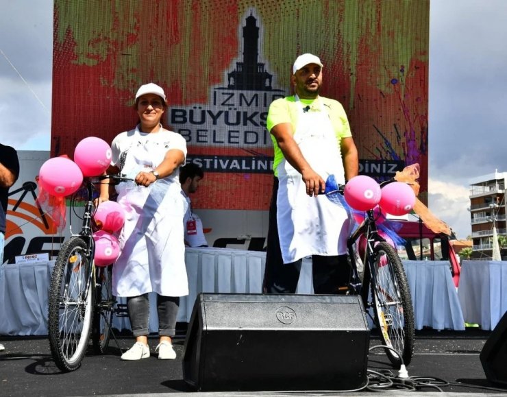 Boyoz Festivali’nde en çok boyoz yiyen kazandı