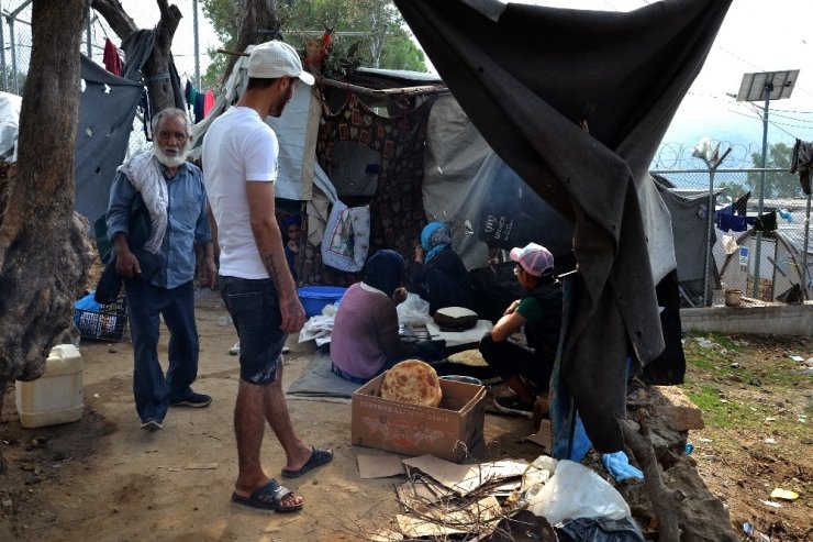 Yunanistan’dan mülteci kampı hamlesi
