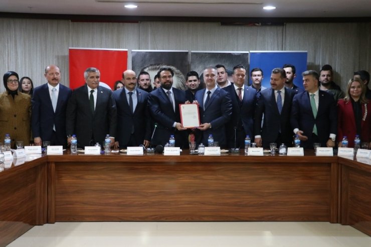AK Parti Balıkesir İl Başkanı Ekrem Başaran oldu