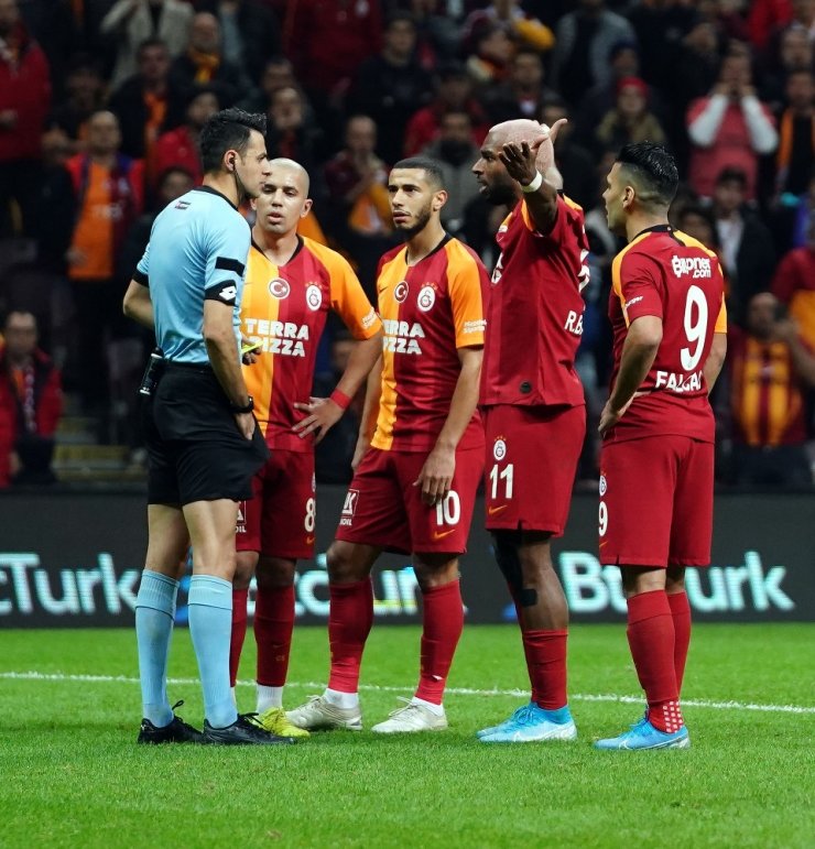 Galatasaray, lig sonuncusundan son 5 dakikada 2 gol yedi