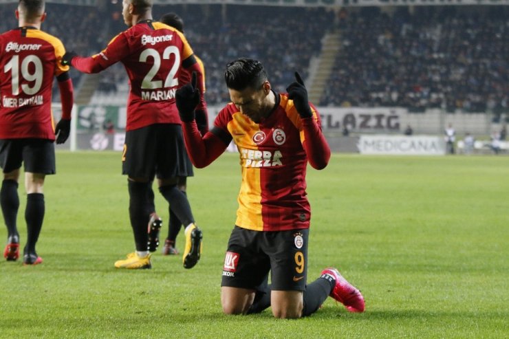 Galatasaray, Konya'yı evinde farklı yendi