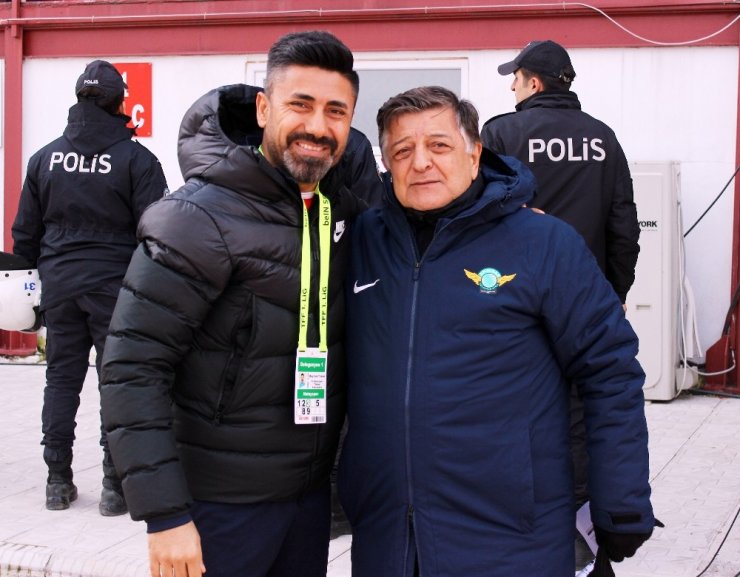 Akhisar, lider Hatayspor'u devirdi