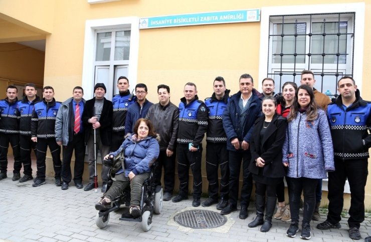 Engelliler, zabıta ekipleriyle kaldırım işgâli denetimi yaptı