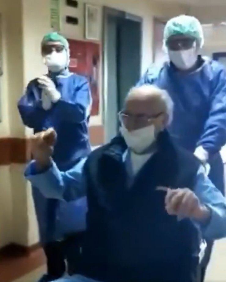 İzmir'de mucize! 95 yaşında korona virüsü yendi